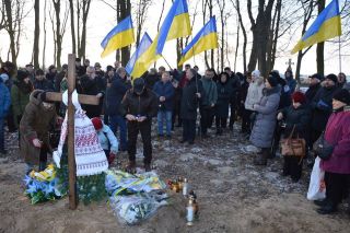 перепоховання останків борців за волю України у Любачеві (фото: КП "Доля")