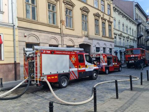 У Стрию згоріла квартира у п'ятиповерхівці