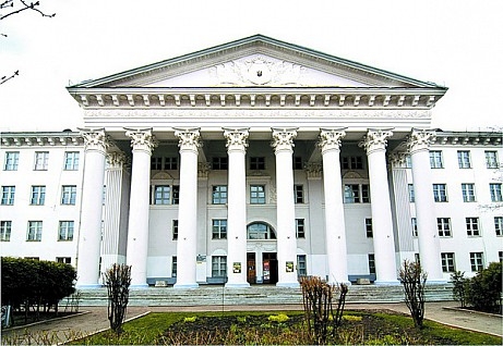 Янукович доручив скасувати об'єднання ветеринарного і аграрного університетів