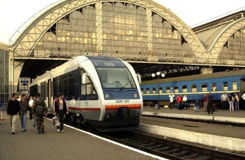 Перед Новим роком з Києва до Львова курсуватиме додатковий поїзд