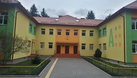 Експомічниця нардепки Третьякової без педагогічного досвіду очолила НРЦ для дітей зі складними порушеннями розвитку „Левеня”