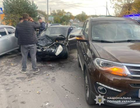 У Шептицькому в ДТП з чотирма авто постраждали двоє дітей та дорослий