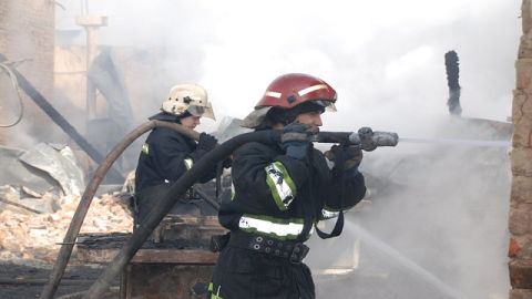 У Буському районі згорів дерев'яний житловий будинок