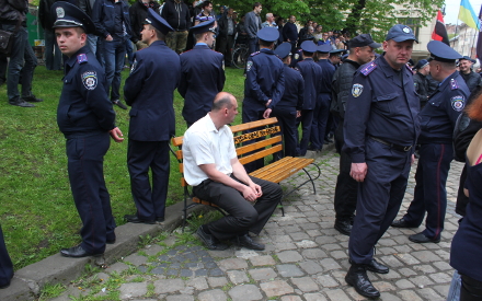 Першотравневе посміховисько