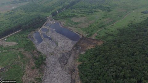 Грибовицьке сміттєзвалище продовжує забруднювати річку Малехівку