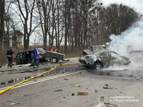 У Дублянах внаслідок ДТП вибухнуло авто: є загиблий та травмовані