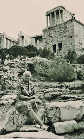 Кароліна Лянцкоронська в Акрополі