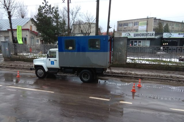 Через витік мешканцям деяких вулиць Львова вимкнули воду