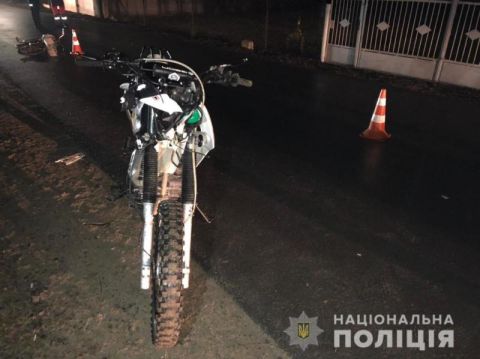 Поблизу Львова підліток на мотоциклі насмерть збив велосипедиста