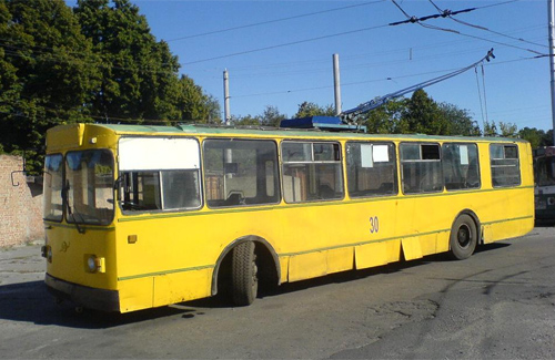 Четверо пасажирів тролейбуса постраждали у ДТП у Львові