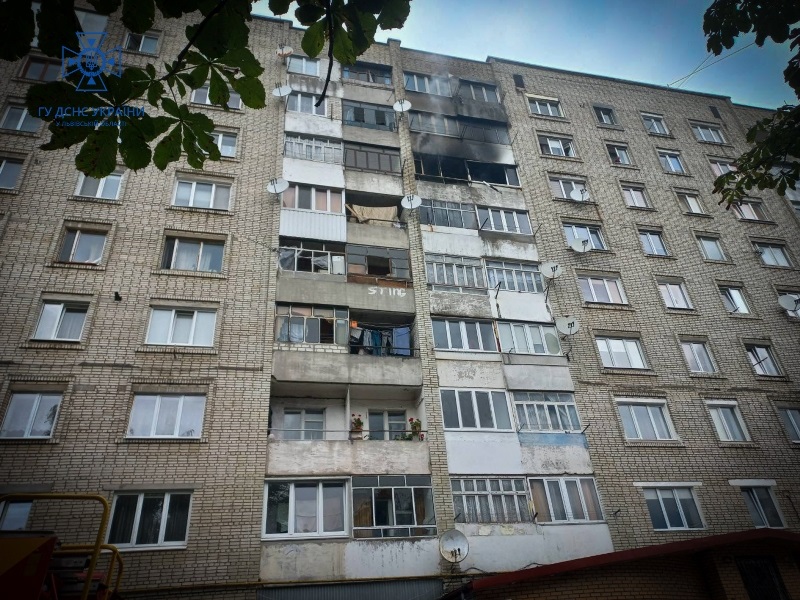 У Новояворівську внаслідок пожежі власниця квартири з опіками потрапила до лікарні
