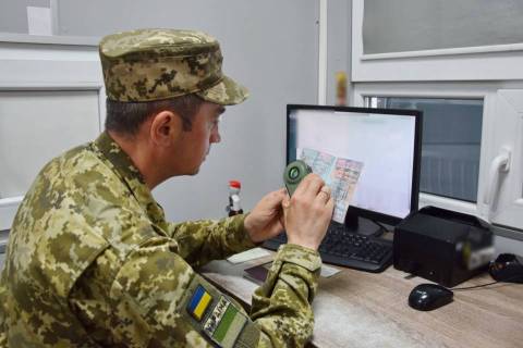 На кордоні з Польщею – черги з 60 авто