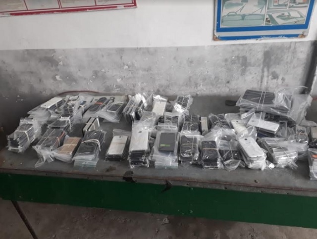 У Шегині вилучили понад 200 контрабандних телефонів