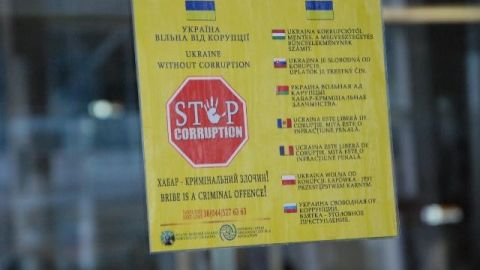 Німців спіймали на спробі дати хабар львівським прикордонникам