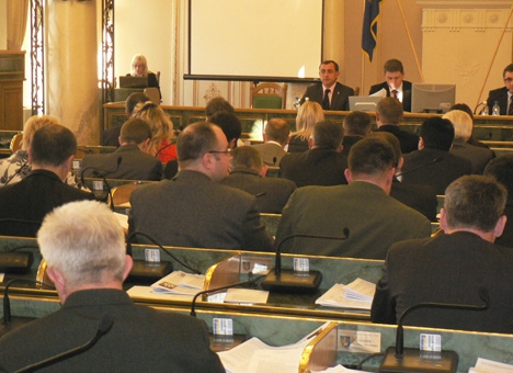 Депутати Львівської облради порушили регламент при затвердженні змін до нього