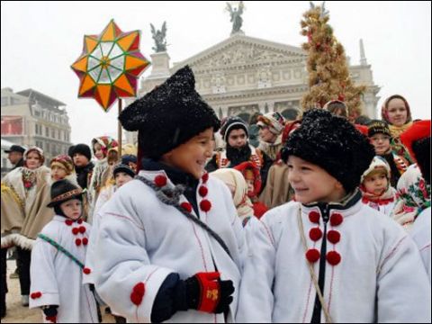 У Львові новорічні та різдвяні святкування розпочнуться 19 грудня (програма)
