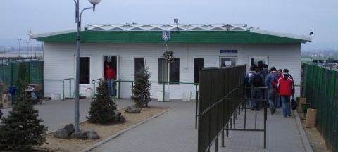 Дві жінки намагалися вивезти дітей за кордон без згоди чоловіків