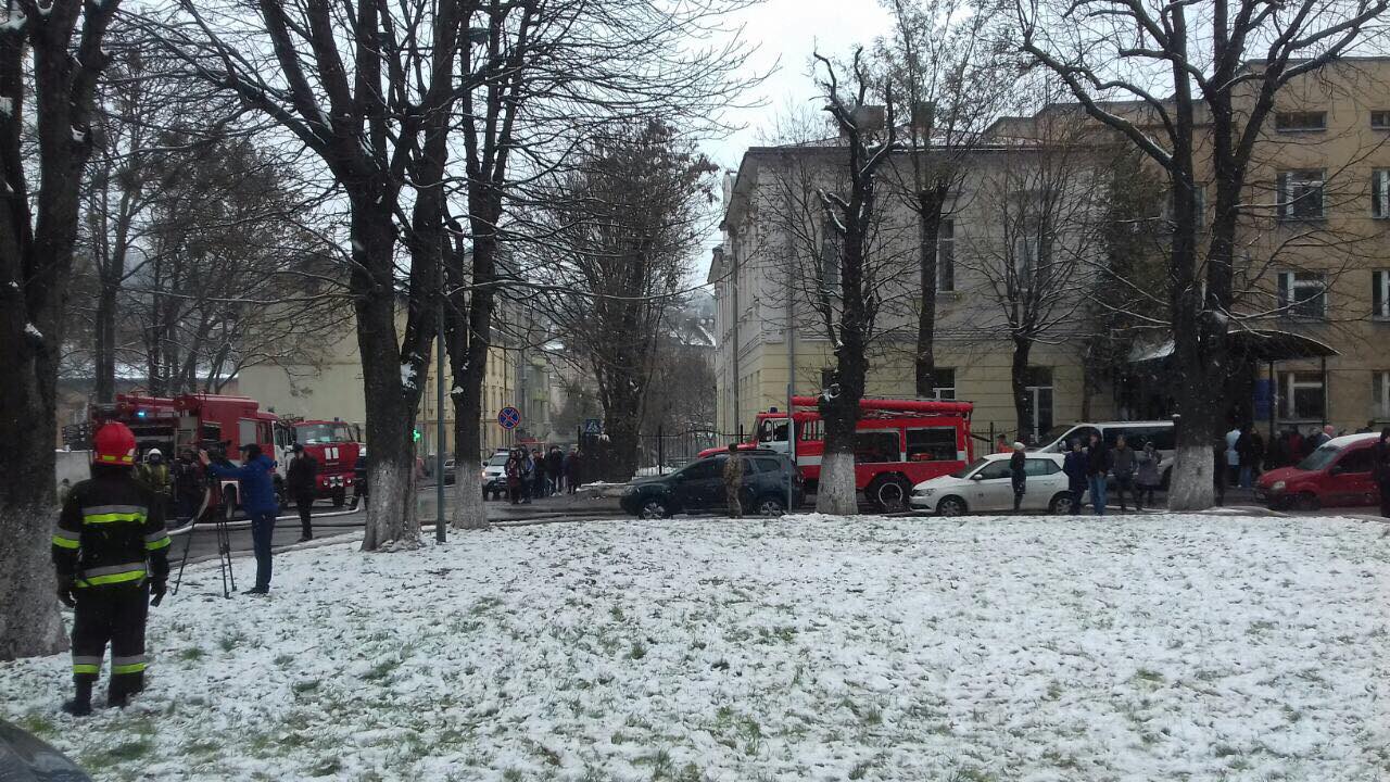 Львівська поліція відкрила провадження через пожежу в обласній клінічній лікарні