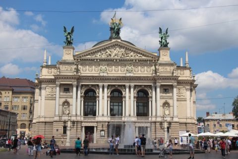 Львівська опера втратила майже 30 мільйонів гривень доходу (оновлено)