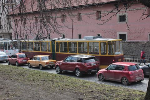 У Львові тимчасово не курсують шість трамваїв