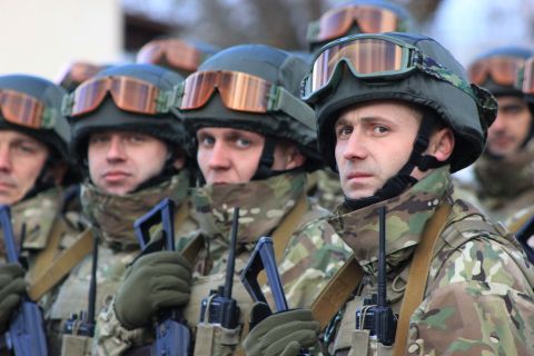 Порошенко нагородив понад 60 українських військовослужбовців