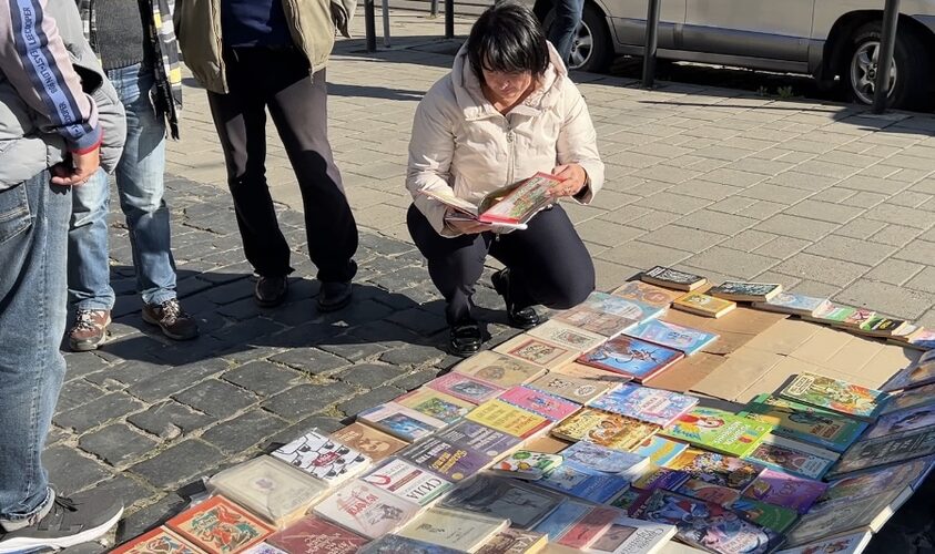 У Львові книжковий ярмарок на Підвальній перевіряють на продаж російської літератури