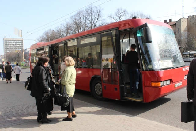 У Львові курсують 306 маршруток