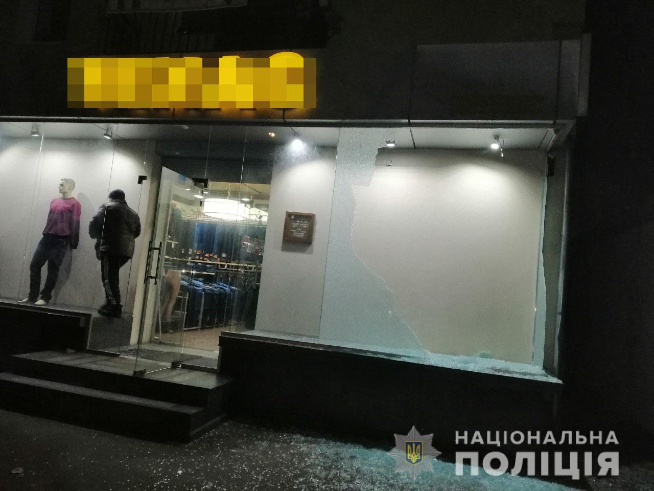У Львові виявили двох зловмисників, які намагалися вчинити крадіжки з магазинів