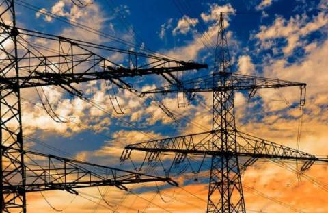 Масове знеструмлення на Львівщині: агропідприємство пошкодило опору ЛЕП 110 кВ