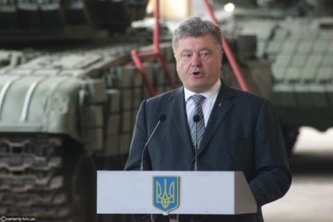 Порошенко відвідає Яворівський полігон та музей "Арсенал" у Львові