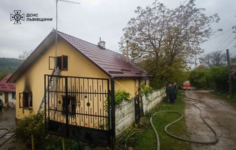 На Львівщині в пожежі загинув власник будинку, ще одна людина постраждала