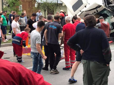 Двоє людей загинули, а шестеро травмувалися внаслідок ДТП на Львівщині