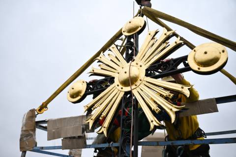 У Львові відреставрували 155-річний хрест з куполу Собору Святого Юра