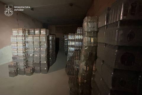 На Львівщині викрили два підпільні цехи з виготовлення фальсифікованого алкоголю