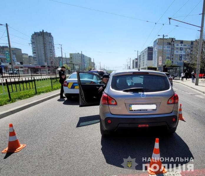 На Сихові у ДТП постраждав пішохід