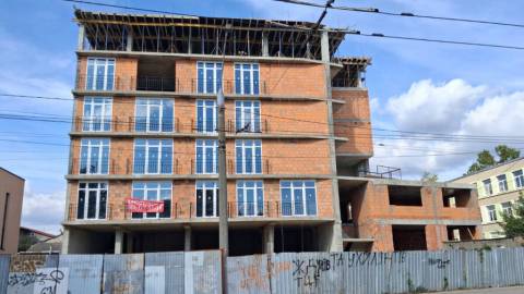 Львів судиться з ДІАМом щодо самобуду на Олесницького
