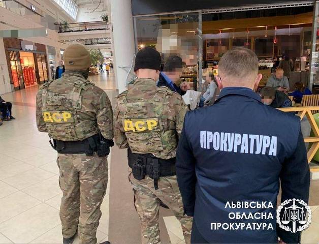 У Львові на хабарі викрили одного із керівників Львівського обласного управління водних ресурсів