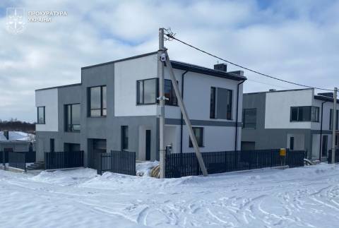 Забудовник ухилився від сплати понад п`ять мільйонів податків під час будівництва котеджів на Львівщині