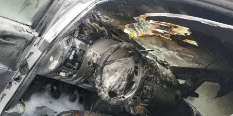 У Золочеві ледь не згорів мікроавтобус Mercedes