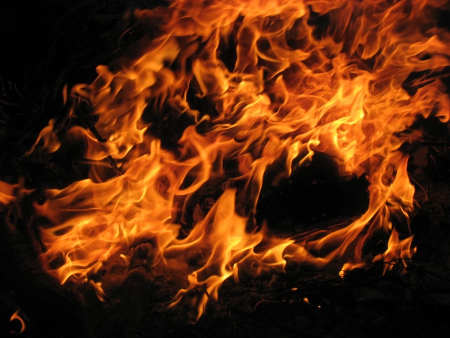 Людина згоріла у будинку на Львівщині