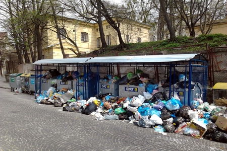 Галицька райадміністрація Львова залишилася без грошей на прибирання