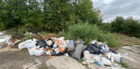На території Оброшинської ОТГ виявили звалище сміття та будвідходів