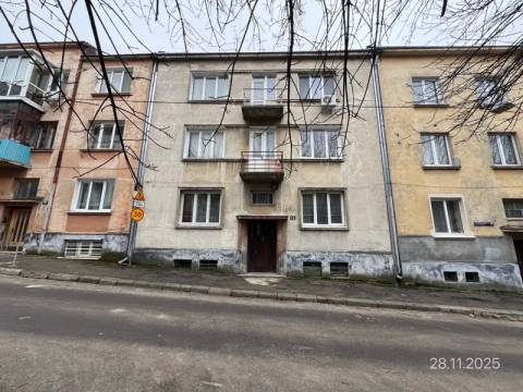 Приміщення на Героїв Маріуполя у Львові продають за понад 600 тисяч гривень