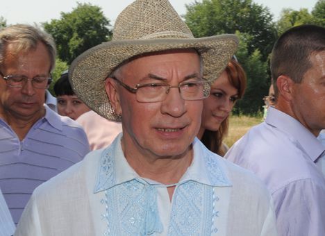 Азаров проігнорував вказівку Януковича та пішов у відпустку без реалізованих 800 інвестпроектів