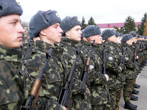 Посадовці військової частини на Львівщині не виплатили мобілізованим понад півмільйона гривень
