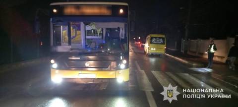 У Львові в ДТП з маршруткою постраждала пішохідка