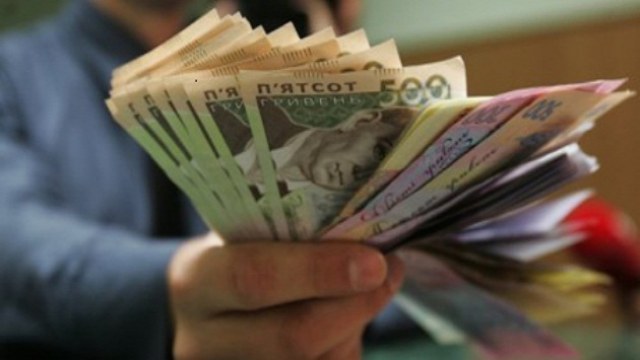 За місяць заборгованість із виплати зарплати на Львівщині збільшилася на 5%
