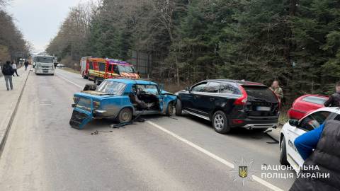 У потрійному ДТП біля Трускавця постраждала пасажирка ВАЗу
