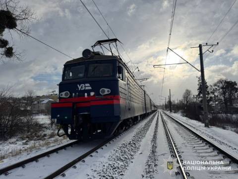 У Пустомитах пасажирський поїзд на смерть збив місцеву мешканку