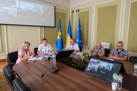 Депутати Львівщини закликають громади посилити підтримку добровольчих формувань